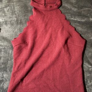 Burgundy Sleeveless Scalloped Top
